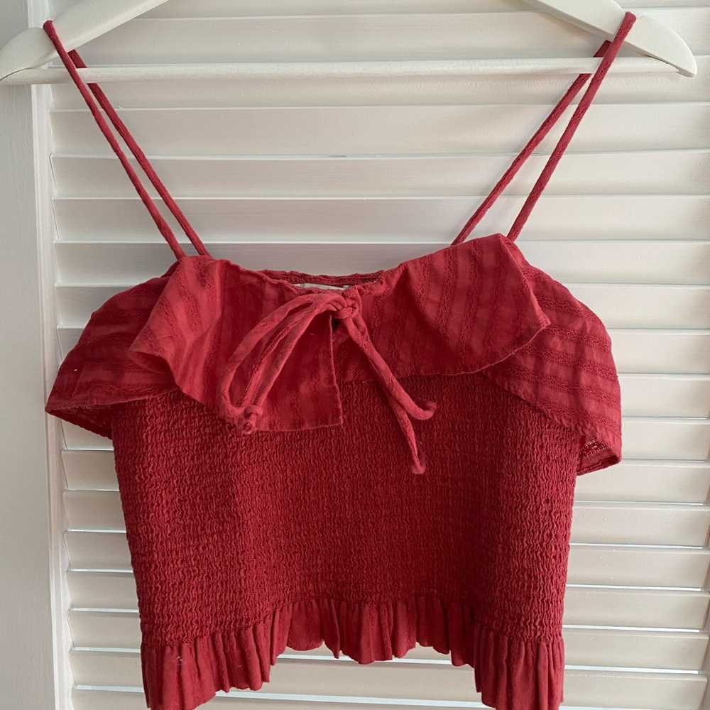 American Eagle red summery top